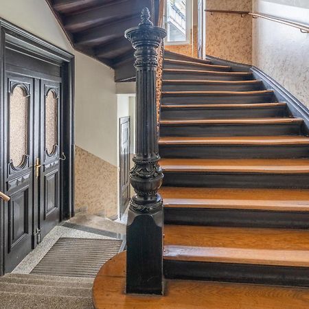 Gemuetliche Dachgeschosswohnung -Waldstrassenviertel Leipzig Exterior foto