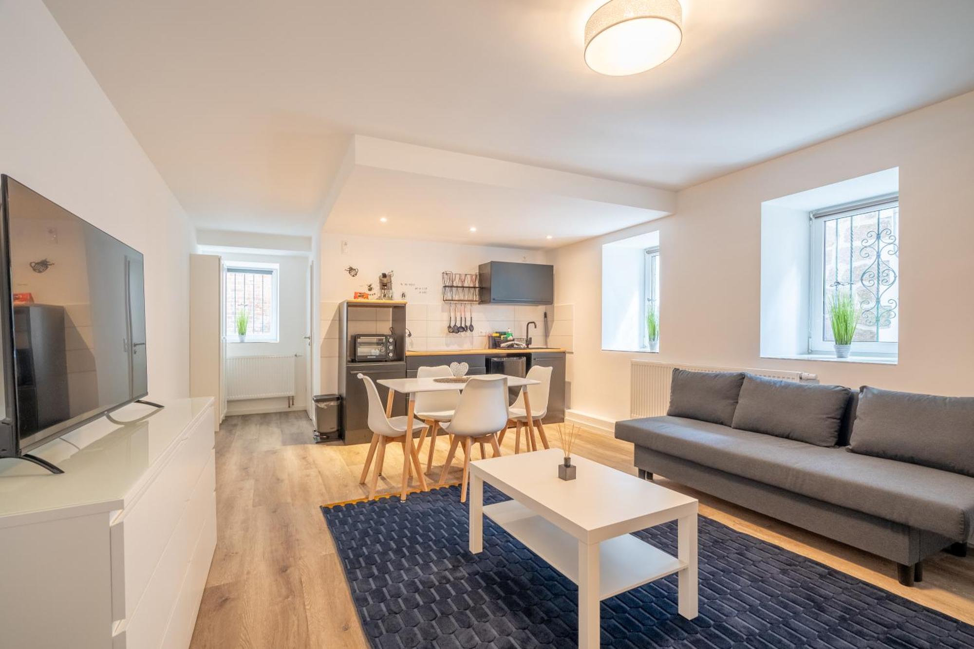 Gemuetliche Dachgeschosswohnung -Waldstrassenviertel Leipzig Exterior foto