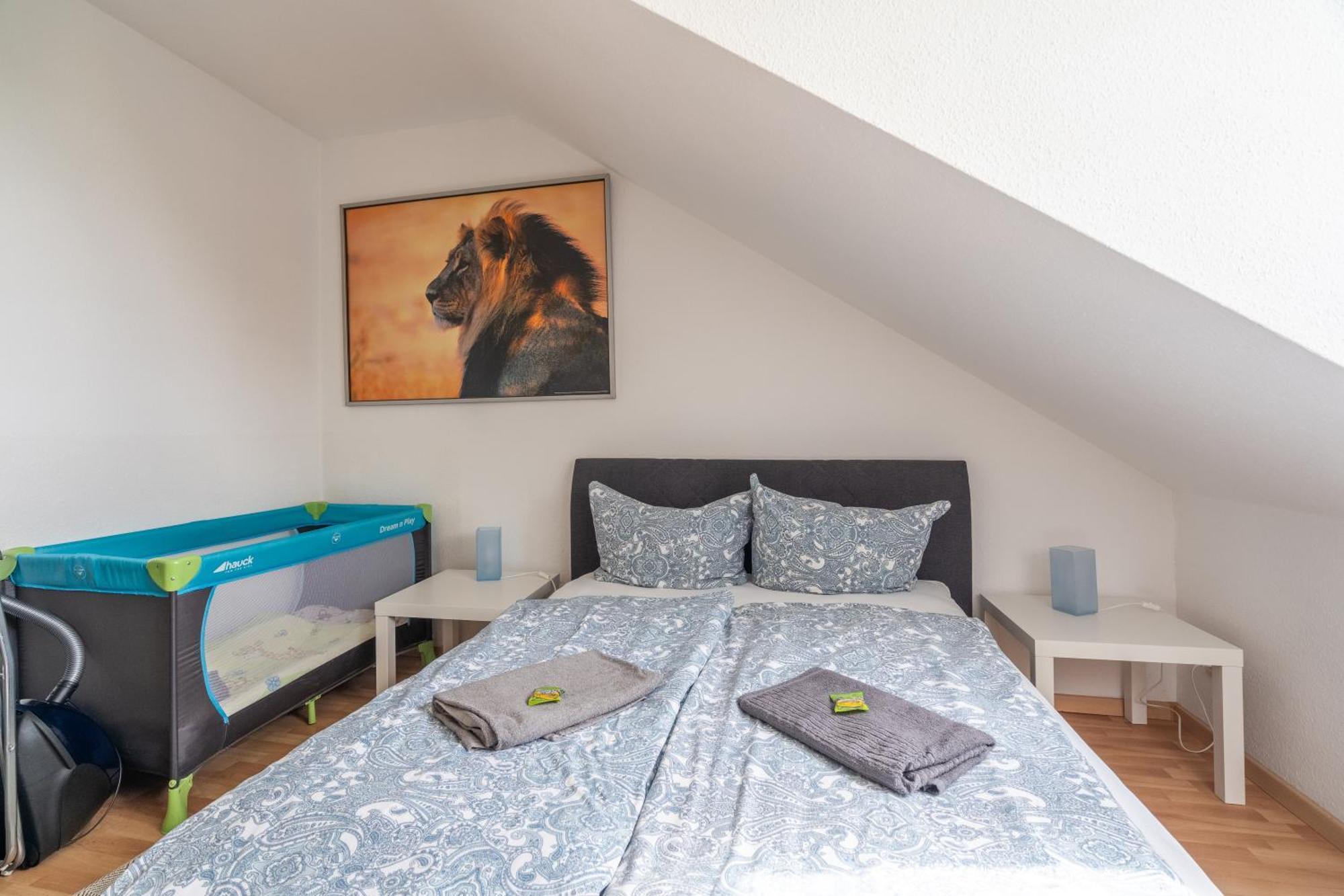 Gemuetliche Dachgeschosswohnung -Waldstrassenviertel Leipzig Exterior foto